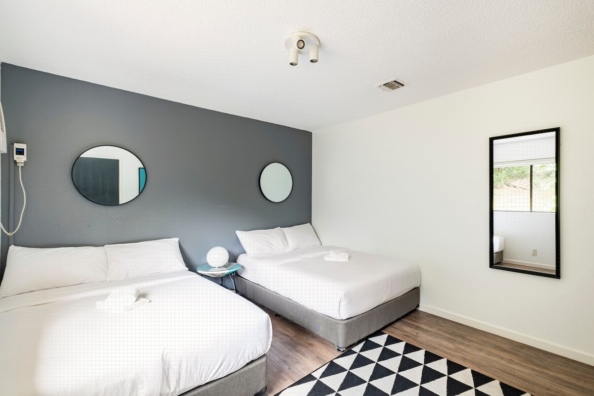 Sunridge F - Bedroom with forest views